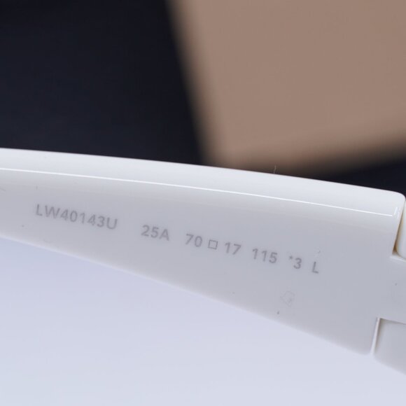 Loewe LW40143U 25A Geometric Sunglasses – Ivory\Grey - Picture 8 of 10